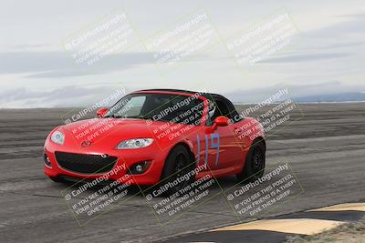 media/Jan-03-2026-SCCA SD (Sat) [[c9b9d14034]]/4-Novice Group/Session 1 Bowl/